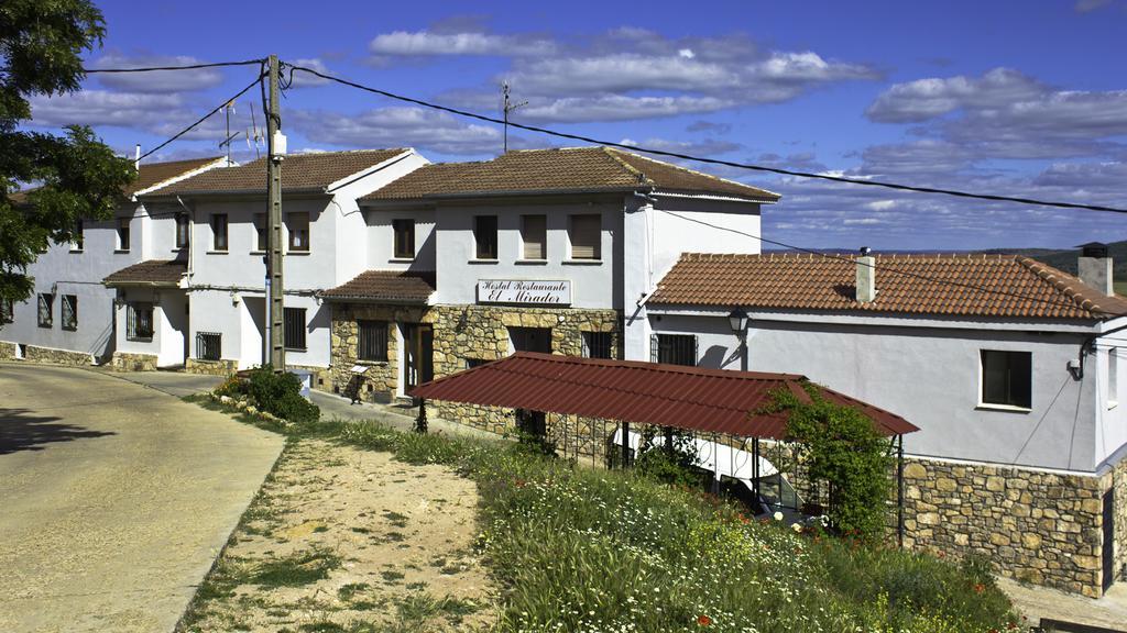 Hospedium Hostal Restaurante El Mirador De Atienza Exteriör bild